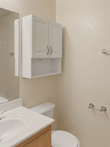 10112 Chapel Glen Terrace, Fort Worth, TX 76116
