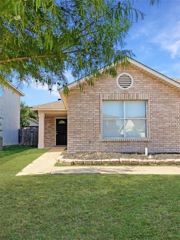 10112 Chapel Glen Terrace, Fort Worth, TX 76116