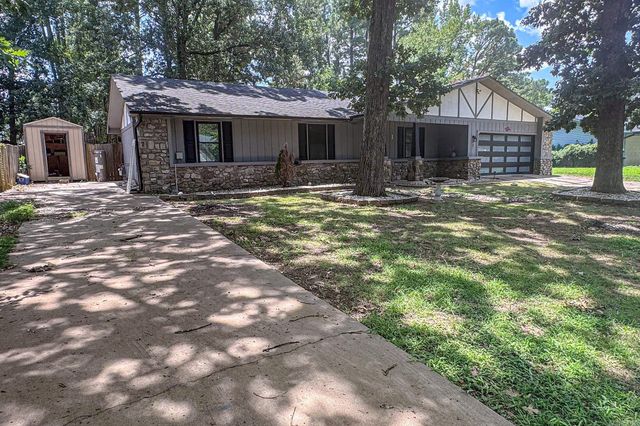 2407 Brookwood Street, Benton, AR 72015