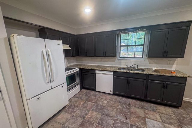 2407 Brookwood Street, Benton, AR 72015