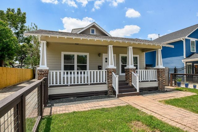 1307 Walton Street, Houston, TX 77009