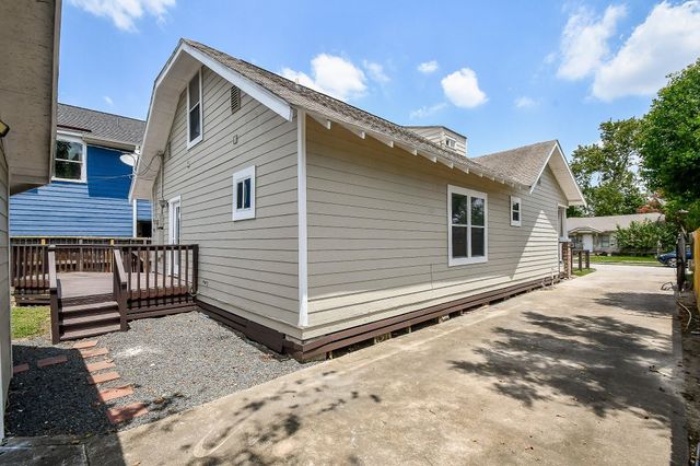 1307 Walton Street, Houston, TX 77009