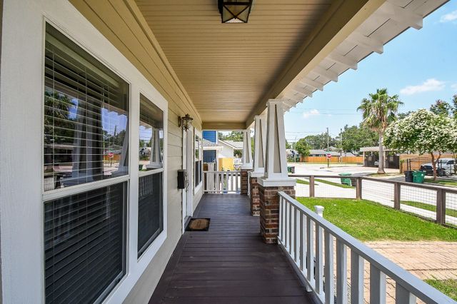 1307 Walton Street, Houston, TX 77009