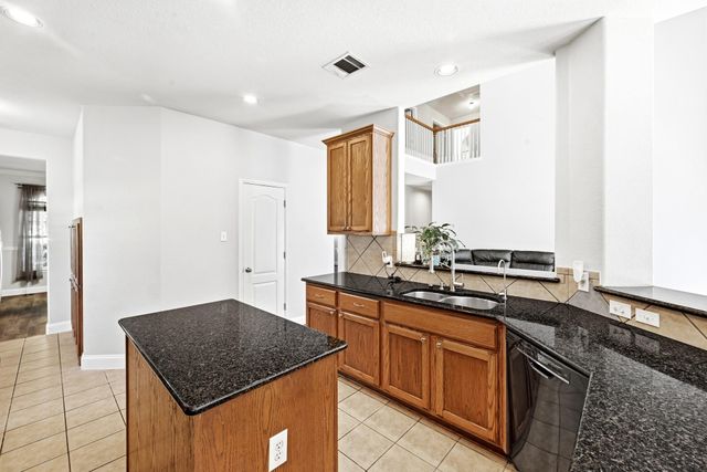 418 S Lynnwood TRL, Cedar Park, TX 78613