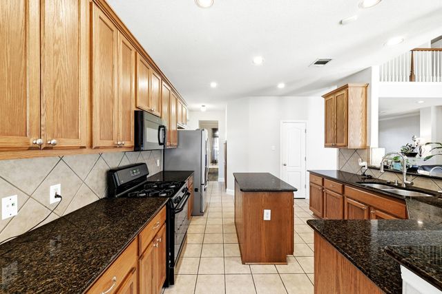 418 S Lynnwood TRL, Cedar Park, TX 78613