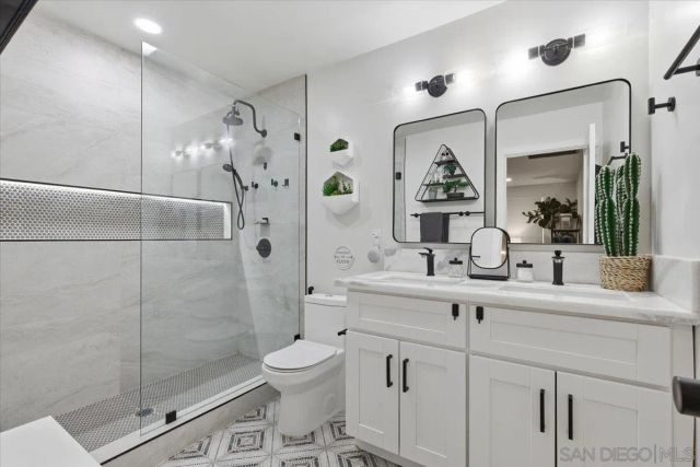 9656 Domer Rd, Santee, CA 92071