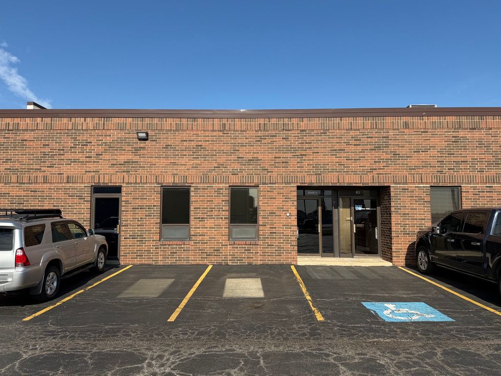 1229 E Algonquin Road I, Arlington Heights, IL 60005