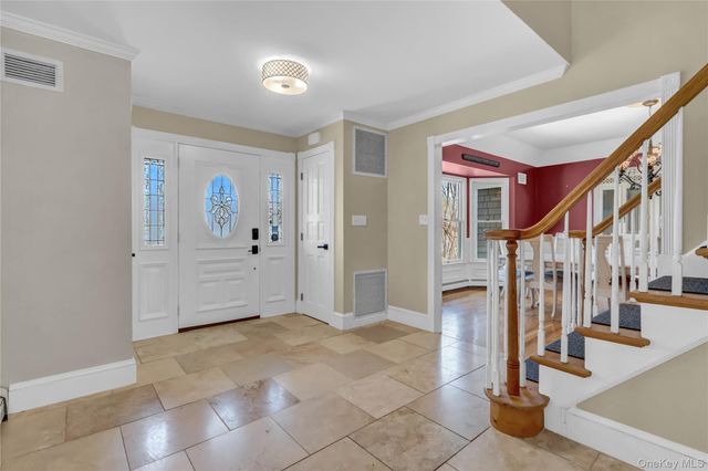 1 Jefferson Landing Circle, Port Jefferson, NY 11777