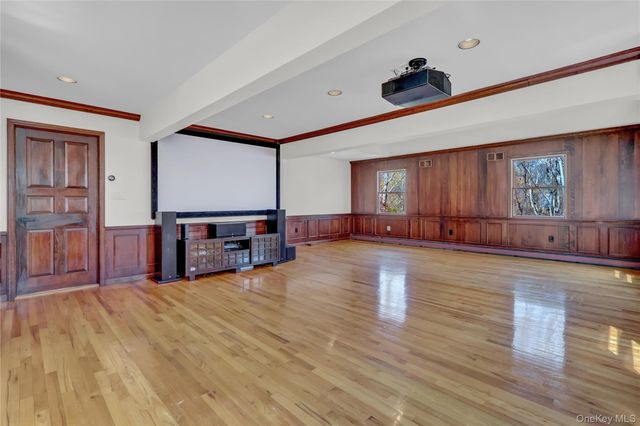 1 Jefferson Landing Circle, Port Jefferson, NY 11777