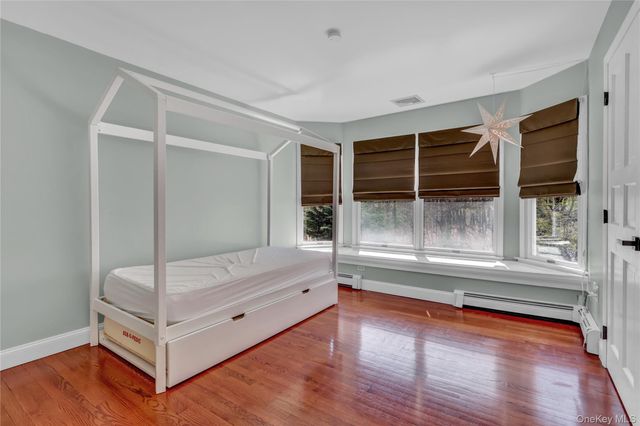1 Jefferson Landing Circle, Port Jefferson, NY 11777