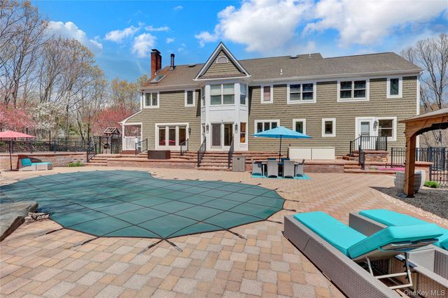 1 Jefferson Landing Circle, Port Jefferson, NY 11777