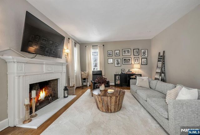 215 Brinckerhoff Court, Englewood, NJ 07631