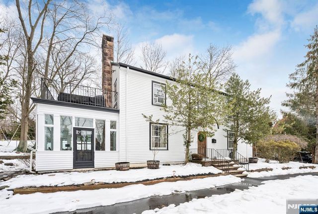 215 Brinckerhoff Court, Englewood, NJ 07631