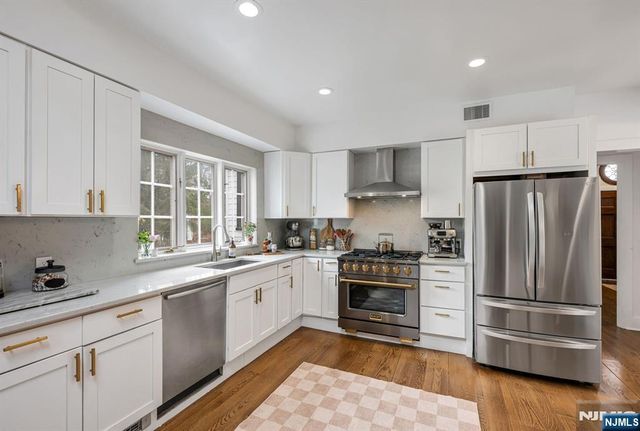 215 Brinckerhoff Court, Englewood, NJ 07631