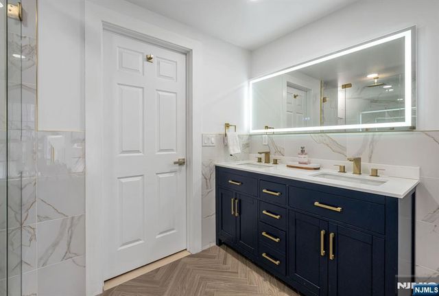 215 Brinckerhoff Court, Englewood, NJ 07631