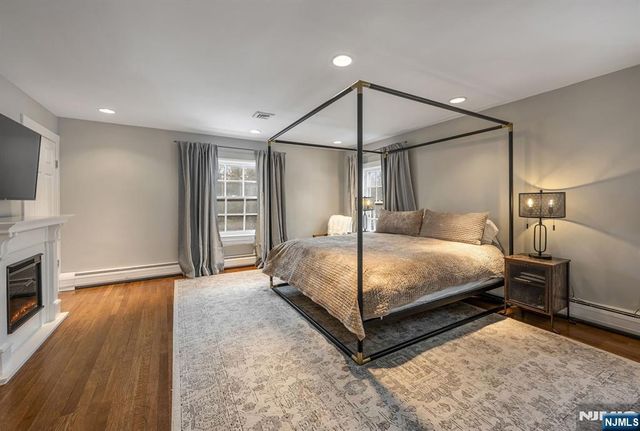 215 Brinckerhoff Court, Englewood, NJ 07631