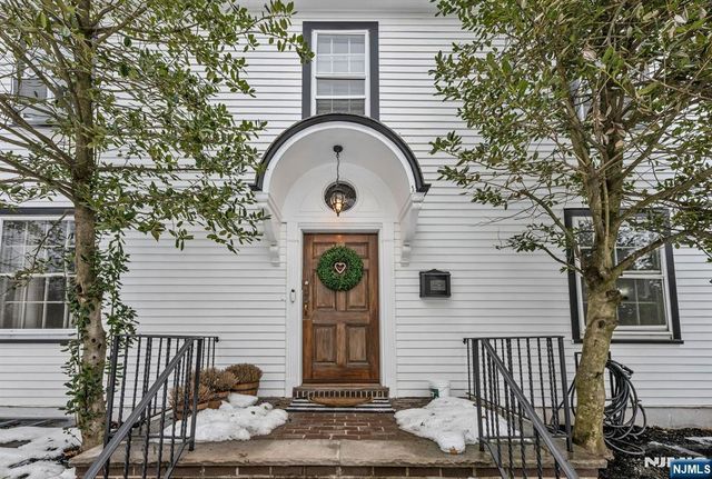 215 Brinckerhoff Court, Englewood, NJ 07631