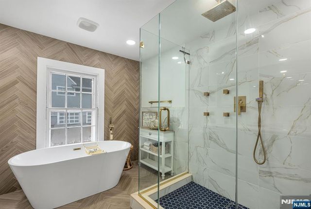 215 Brinckerhoff Court, Englewood, NJ 07631