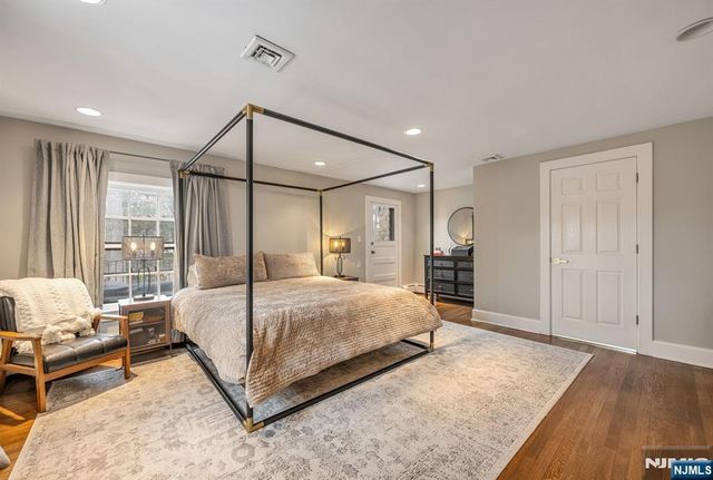 215 Brinckerhoff Court, Englewood, NJ 07631