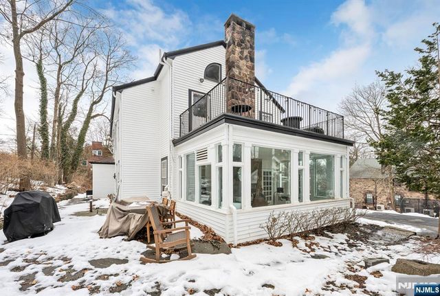 215 Brinckerhoff Court, Englewood, NJ 07631