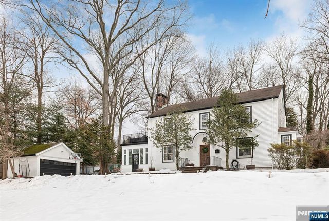 215 Brinckerhoff Court, Englewood, NJ 07631