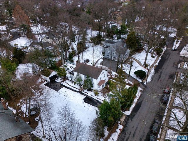 215 Brinckerhoff Court, Englewood, NJ 07631