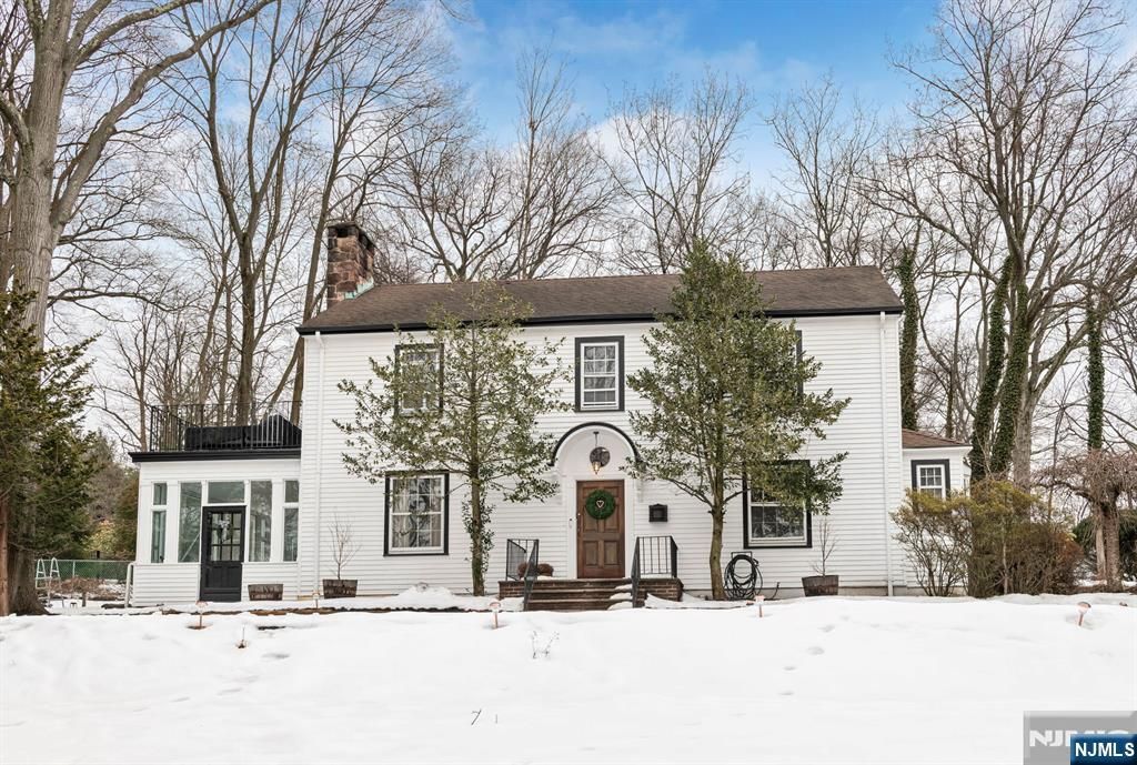 215 Brinckerhoff Court, Englewood, NJ 07631