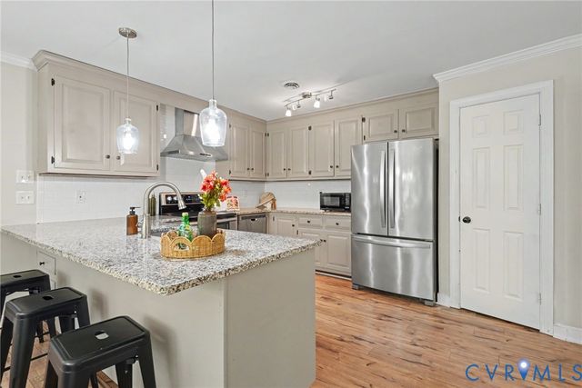4301 Briarwick Dr, North Chesterfield, VA 23236
