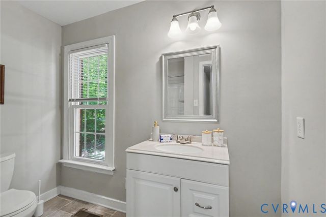 4301 Briarwick Dr, North Chesterfield, VA 23236