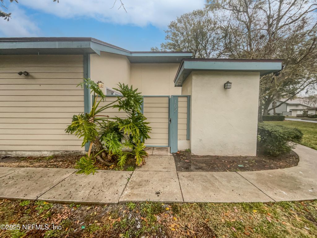 102 COURAGEOUS Court N, 102, Jacksonville, FL 32233