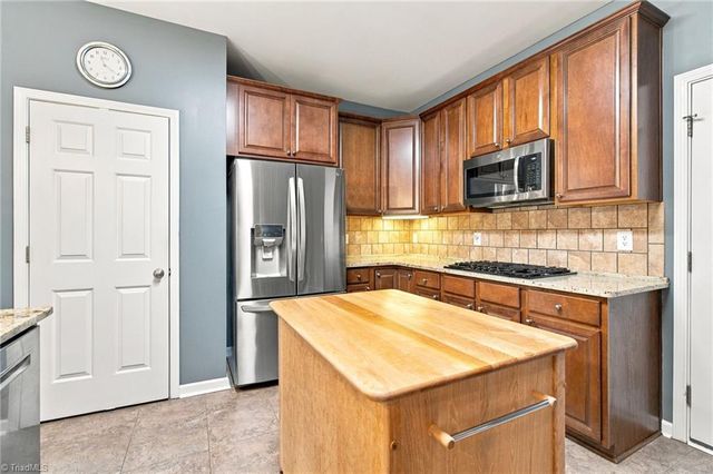 141 Stones Point Court, Stokesdale, NC 27357
