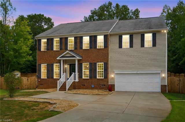 141 Stones Point Court, Stokesdale, NC 27357