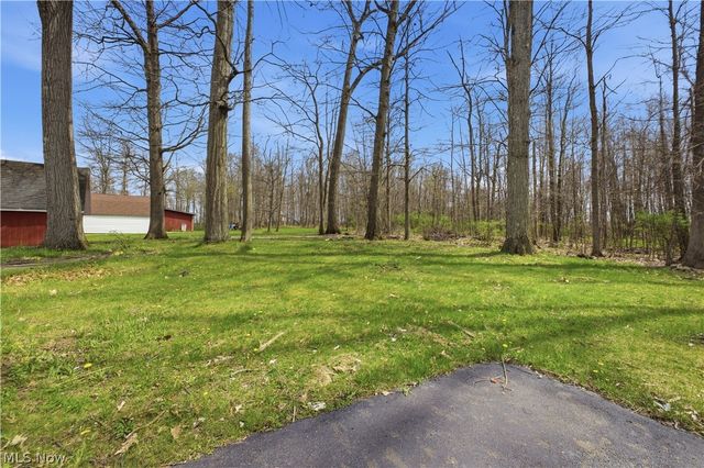 10121 Springfield Road, Poland, OH 44514