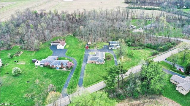 10121 Springfield Road, Poland, OH 44514