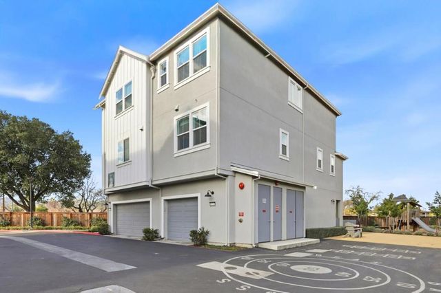 18207 Rebollo Lane, Morgan Hill, CA 95037