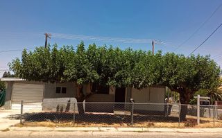 988 E Putnam Avenue, Porterville, CA 93257