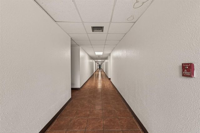 2818 S Bartell Drive 8, Houston, TX 77054