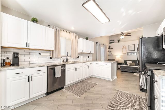 461 Waterwheel Falls Drive, Henderson, NV 89015