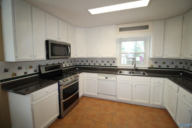 153 Hazelwood Drive, Hazel Green, AL 35750