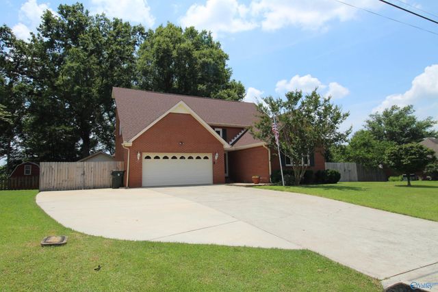 153 Hazelwood Drive, Hazel Green, AL 35750