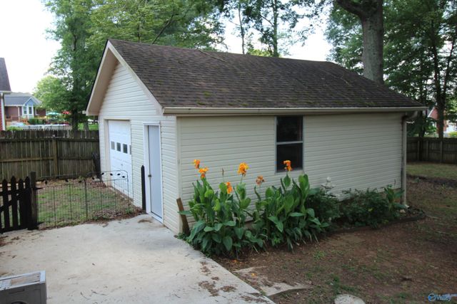 153 Hazelwood Drive, Hazel Green, AL 35750