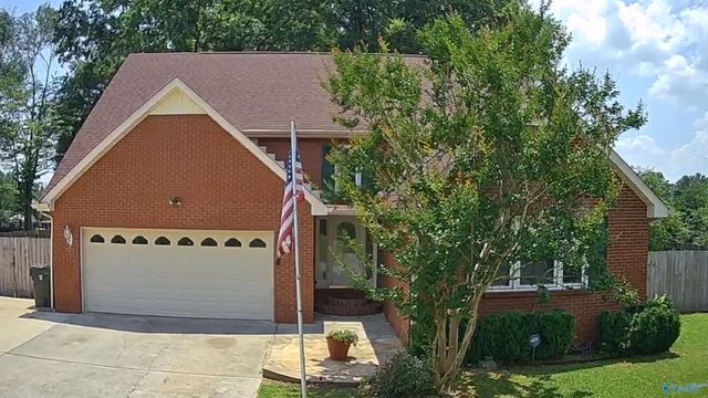 153 Hazelwood Drive, Hazel Green, AL 35750