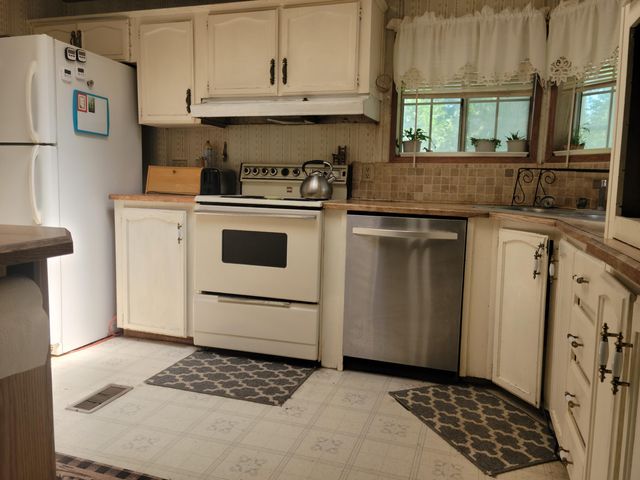 7618 Monument Drive, Grants Pass, OR 97526