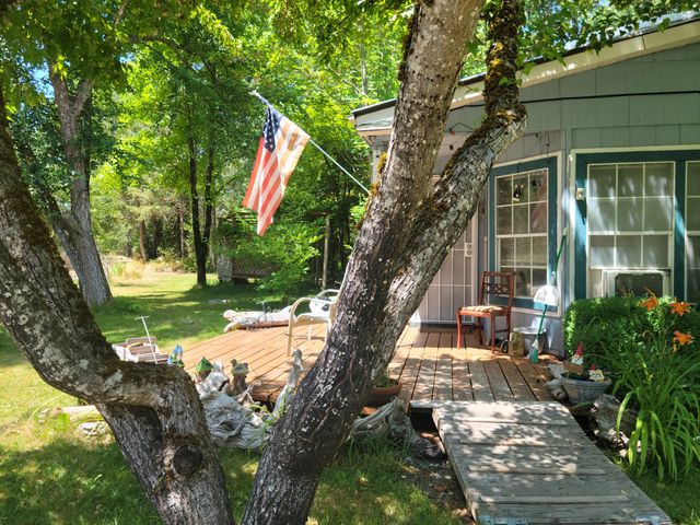 7618 Monument Drive, Grants Pass, OR 97526