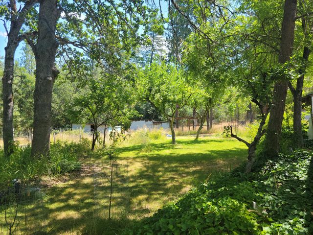 7618 Monument Drive, Grants Pass, OR 97526