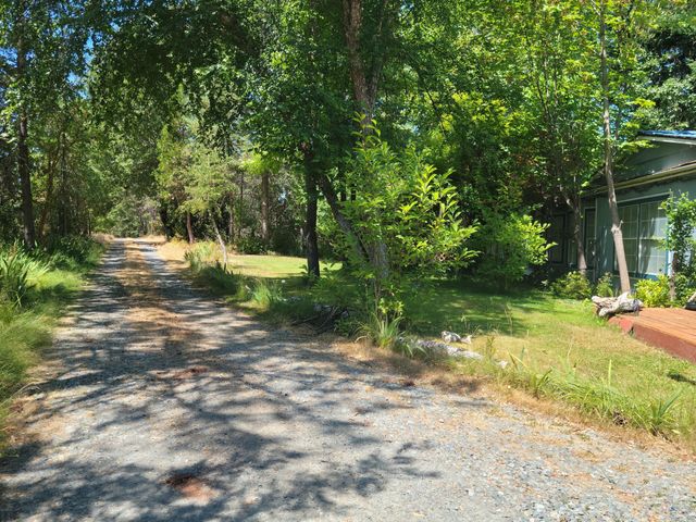 7618 Monument Drive, Grants Pass, OR 97526