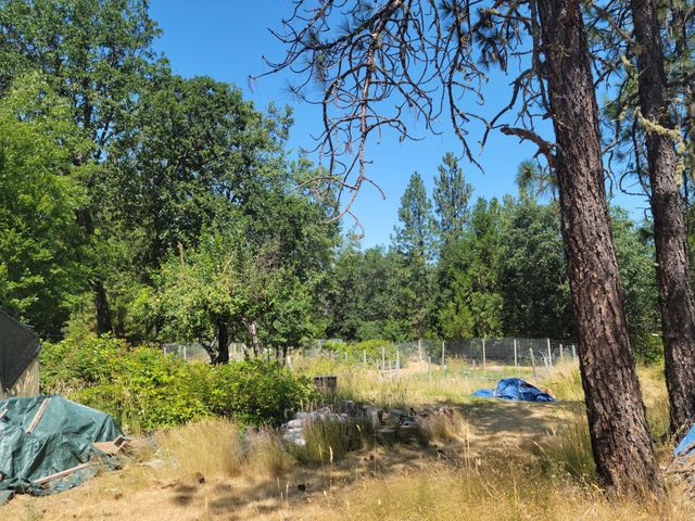 7618 Monument Drive, Grants Pass, OR 97526