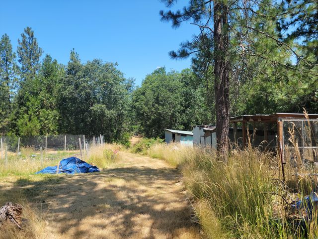 7618 Monument Drive, Grants Pass, OR 97526