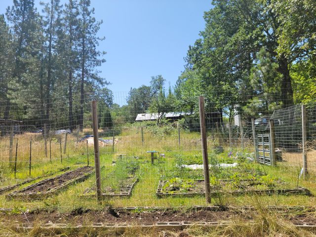 7618 Monument Drive, Grants Pass, OR 97526