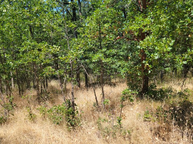 7618 Monument Drive, Grants Pass, OR 97526